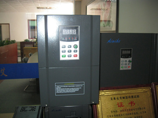 變頻器